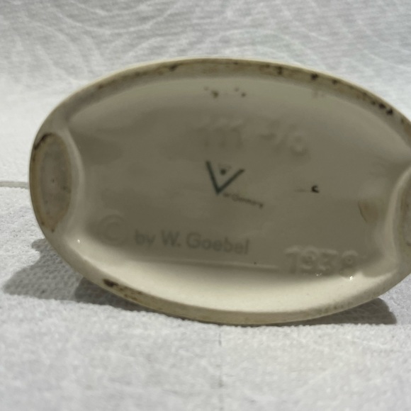 W. Goebel MJ HUMMEL “Wayside Harmony” by W Goebel 1938 111 3/0 - Picture 3 of 5